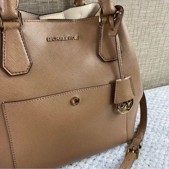 Michael Kors Greenwich Large Saffiano Leather Grab Bag Satchel Crossbody Tan - Picture 3 of 15
